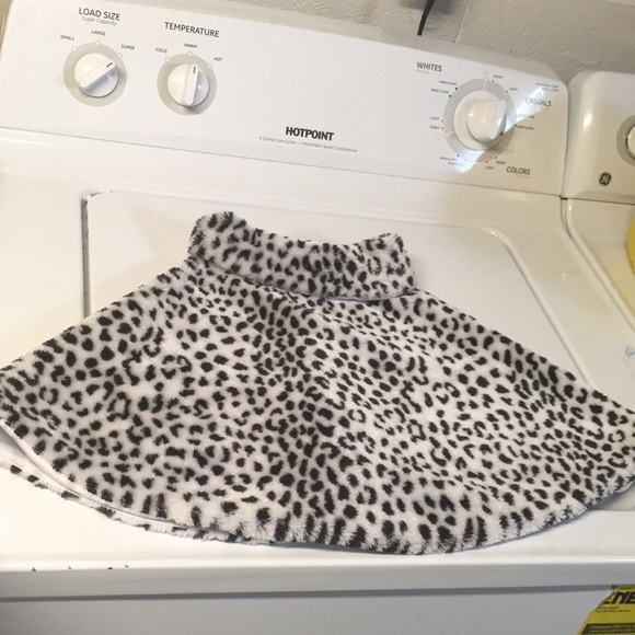 Shoulder jacket - Picture 2 of 3